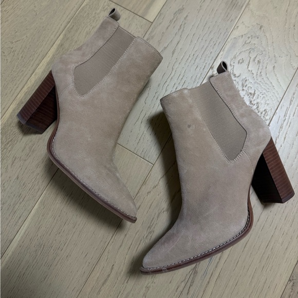 Vince Camuto Ellea Booties - Picture 2 of 4